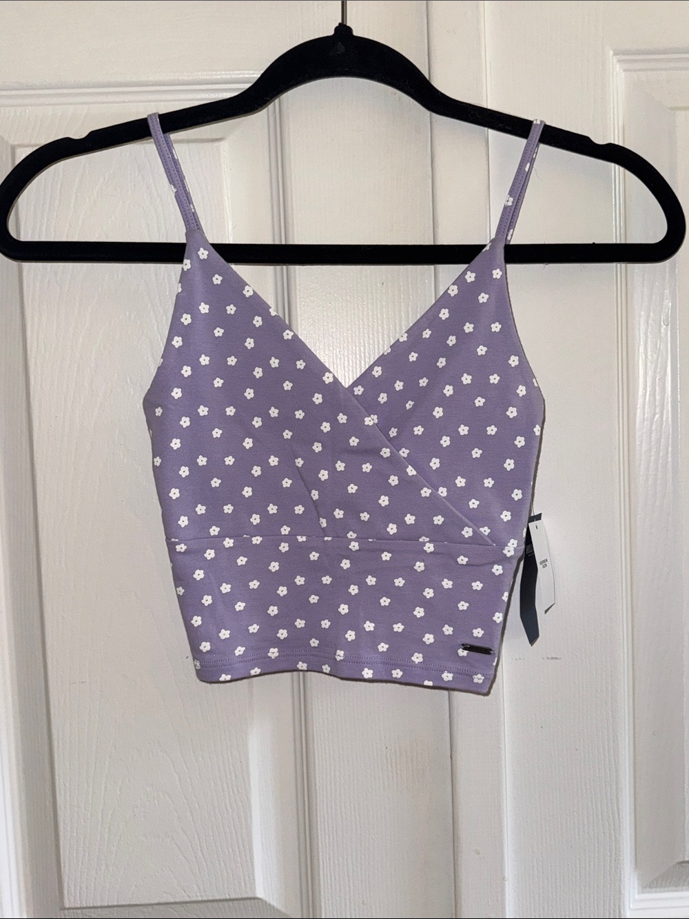 BNWT Hollister Floral Wrap Lavender Purple Spaghetti Adjustable Strap Tank Top